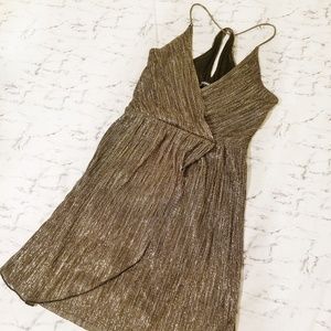 SALE!😍💕⚡ off shoulder golden dress